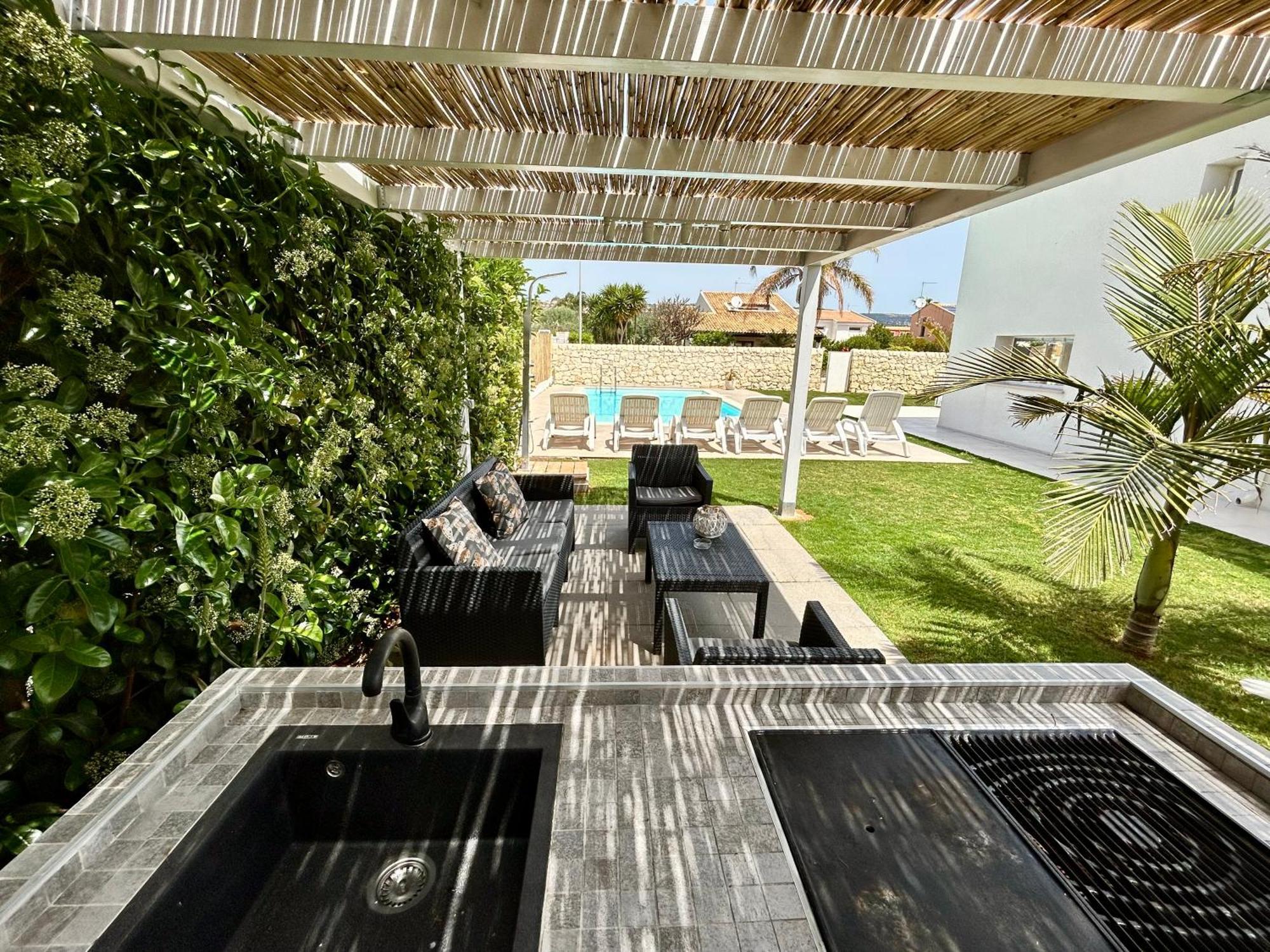 Domus Maulli - Villa Sul Mare Марина-ди-Рагуза Экстерьер фото